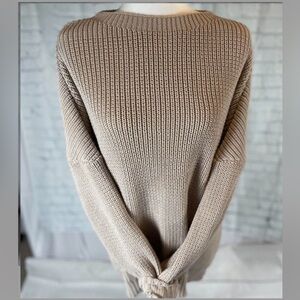 Mazik over sized tan super‎ soft knit sweater size L